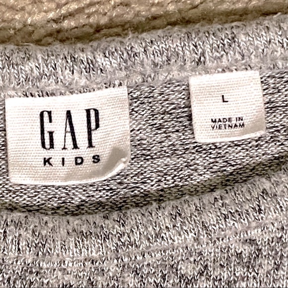 Gap kids Lg or Women’s Sm/Med gray top - Picture 4 of 8